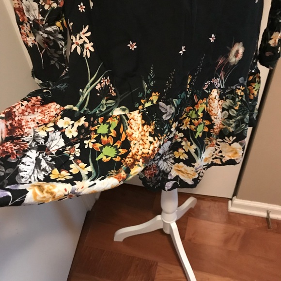 NWT QED London Romper - Picture 5 of 6